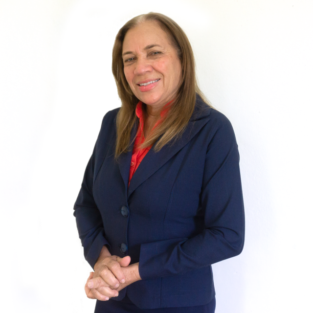 Esther García - colegio adventista dominicano CAD